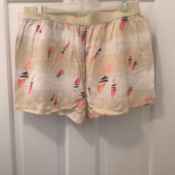 Sailboat shorts - Picture 2 of 3